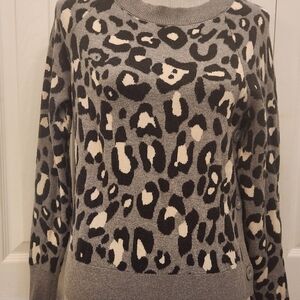 Stella And Dot Leopard Print Gray Sweater Sz Sm